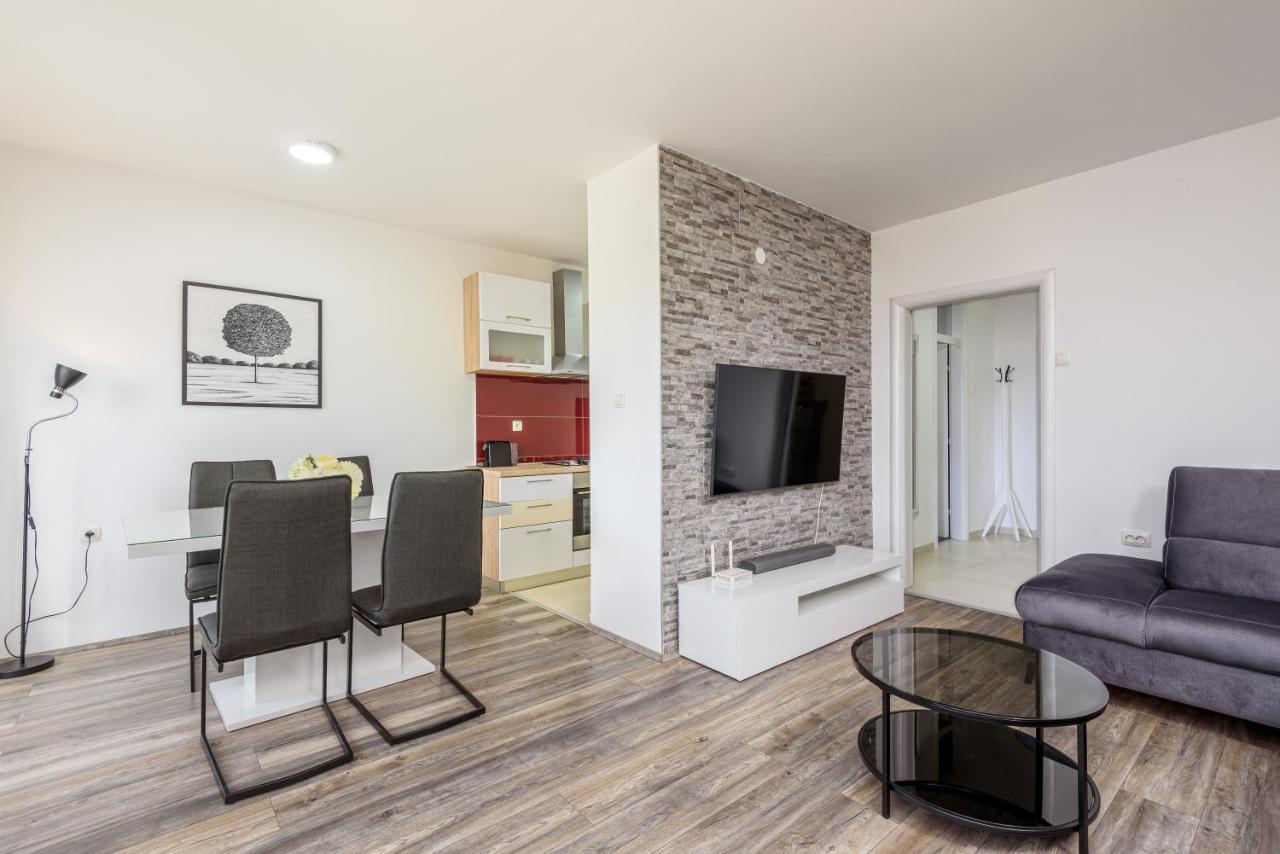 Apartment Tina Ploce  Luaran gambar