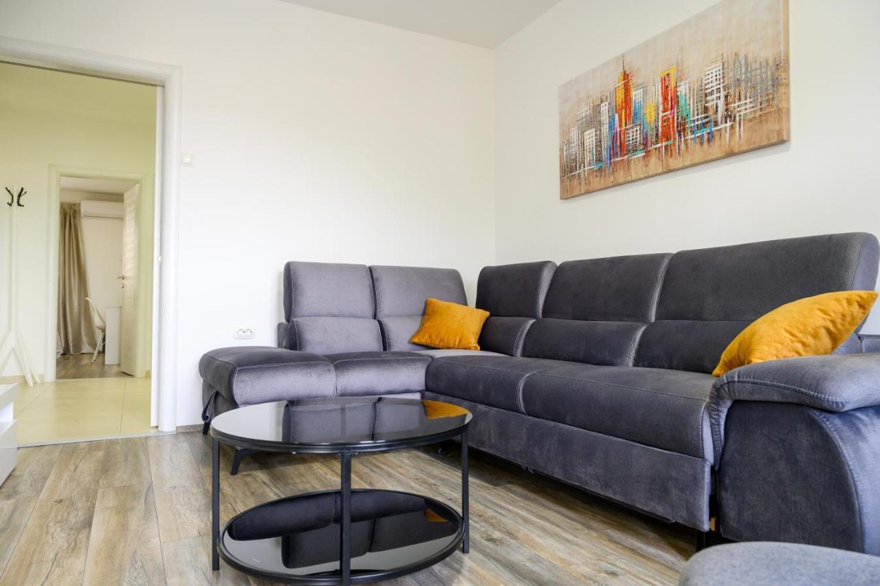 Apartment Tina Ploce  Luaran gambar