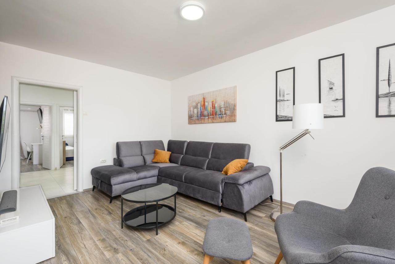 Apartment Tina Ploce  Luaran gambar