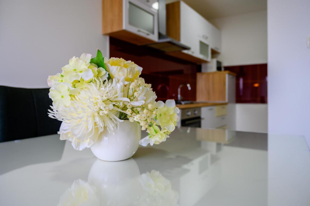 Apartment Tina Ploce  Luaran gambar