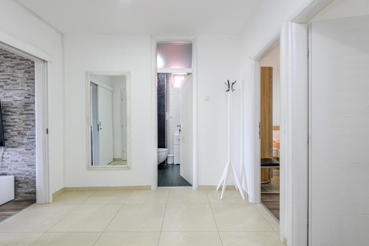 Apartment Tina Ploce  Luaran gambar